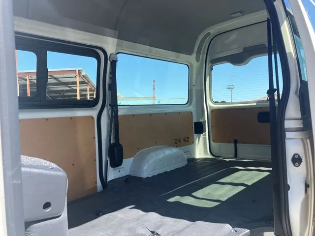 レジアスエースバン 1.15t 2WD(トヨタ)の車両写真