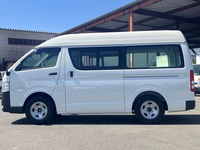 レジアスエースバン 1.15t 2WD(トヨタ)の車両写真