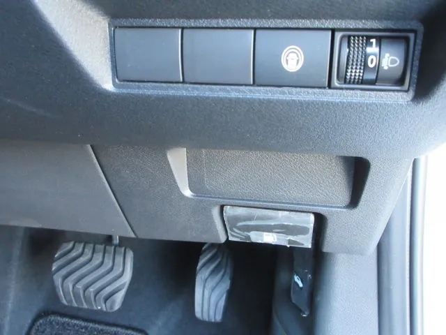 ニッサン　ノート