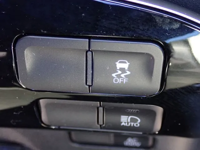 プリウス（トヨタ）の車両写真