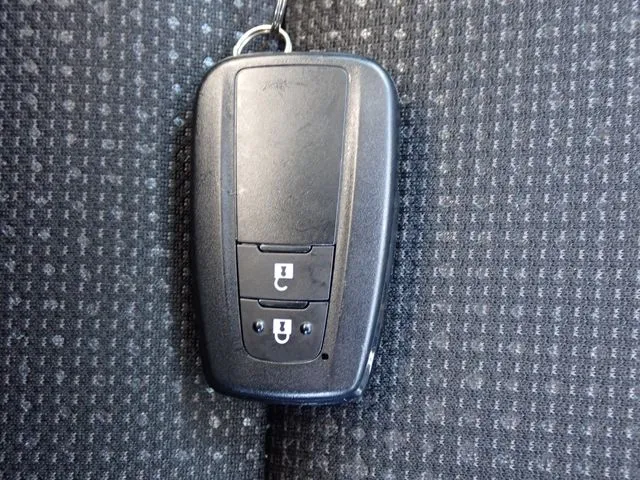 プリウス（トヨタ）の車両写真