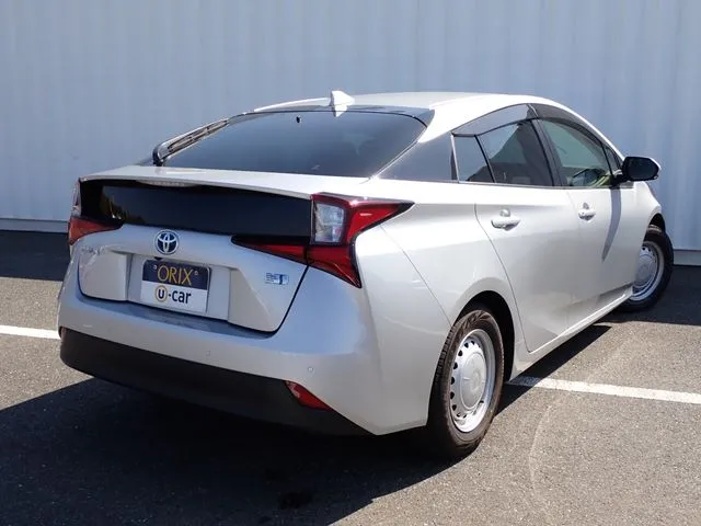プリウス（トヨタ）の車両写真