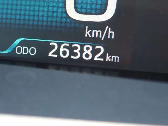 プリウス（トヨタ）の車両写真