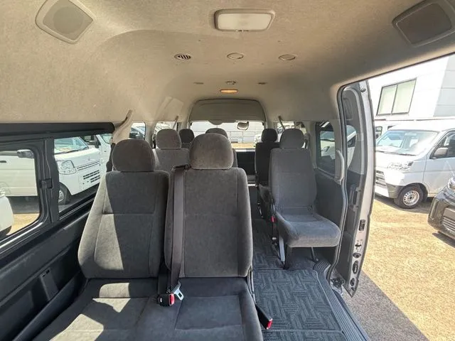 ハイエースワゴン（トヨタ）の車両写真