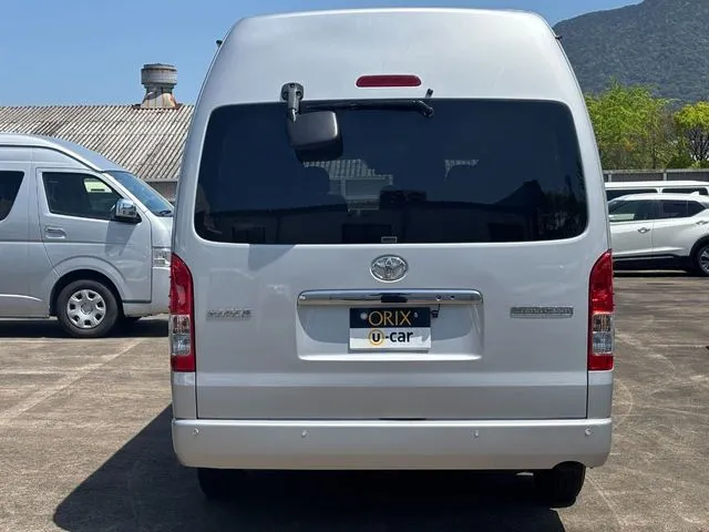 ハイエースワゴン（トヨタ）の車両写真