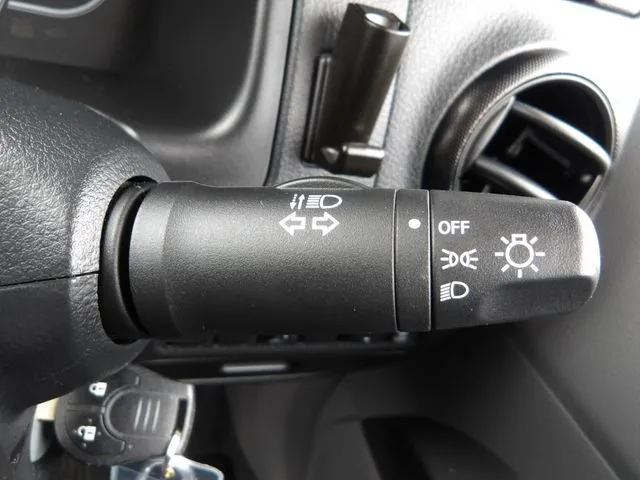 ニッサン　ＮＶ１５０　ＡＤ　４ＷＤ