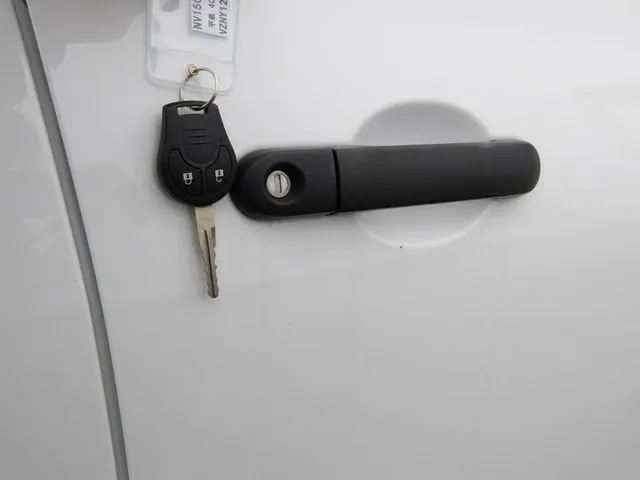 ニッサン　ＮＶ１５０　ＡＤ　４ＷＤ