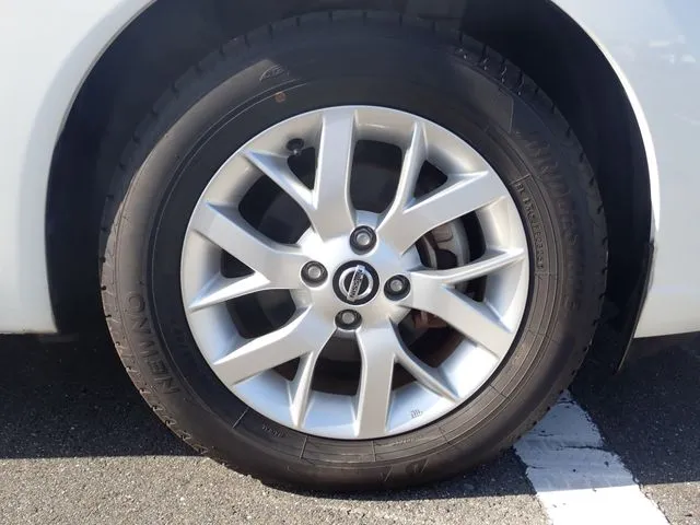 ノート（ニッサン）の車両写真