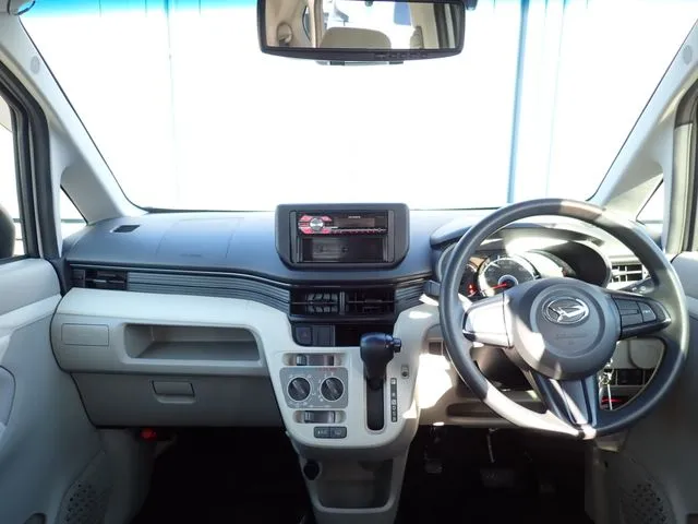 ムーヴ（ダイハツ）の車両写真