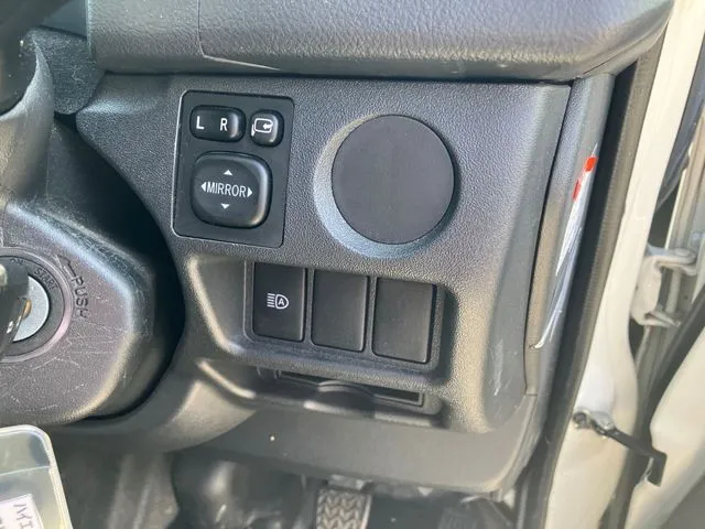 トヨタ　ハイエースバン　４ＷＤ