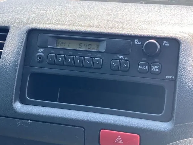 トヨタ　ハイエースバン　４ＷＤ