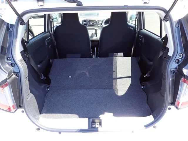 ミラ　イース（ダイハツ）の車両写真