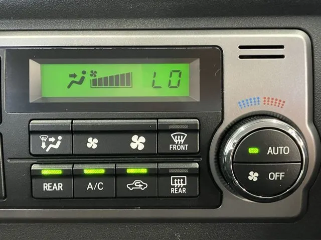 トヨタ　ハイエースバン　２ＷＤ