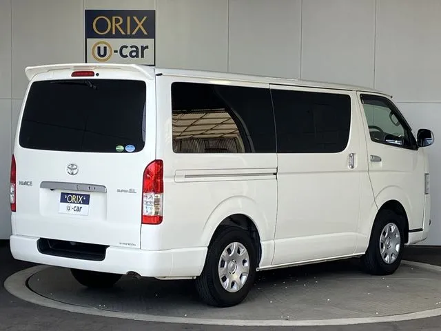 トヨタ　ハイエースバン　２ＷＤ
