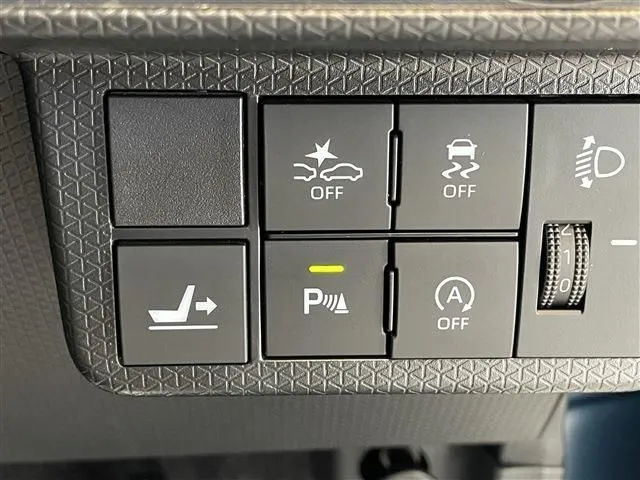タント（ダイハツ）の車両写真