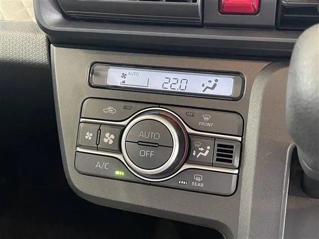 タント（ダイハツ）の車両写真