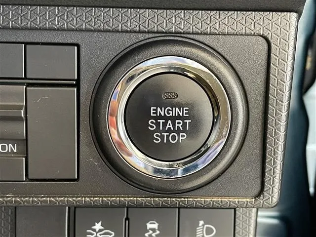 タント（ダイハツ）の車両写真