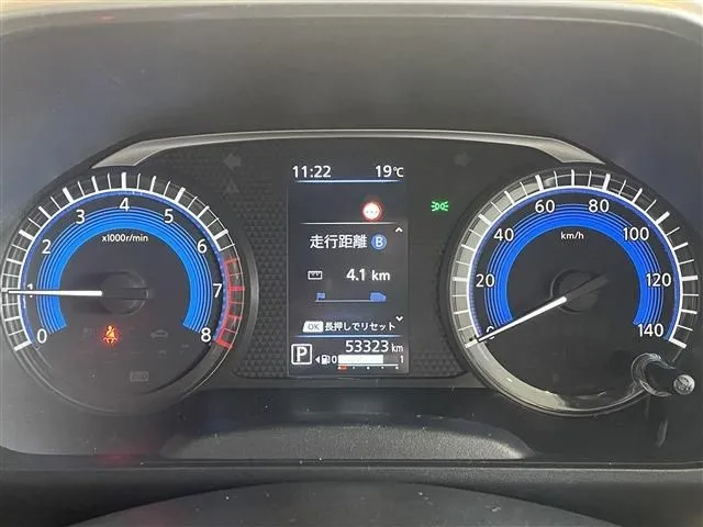 ルークス（ニッサン）の車両写真