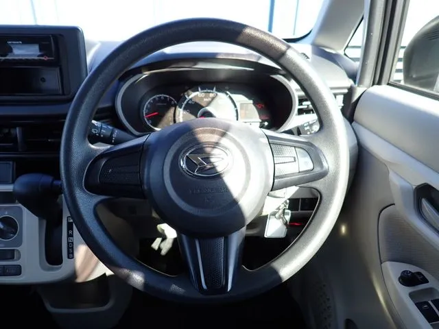 ムーヴ（ダイハツ）の車両写真