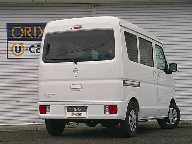 ニッサン　クリッパーバン