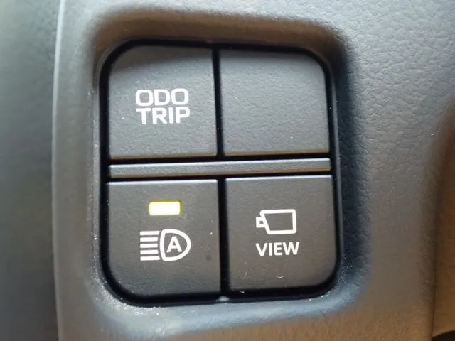 クラウン　セダン　ハイブリッド（トヨタ）の車両写真