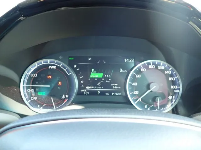 クラウン　セダン　ハイブリッド（トヨタ）の車両写真