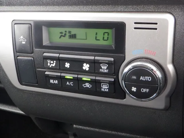 ハイエースバン　２ＷＤ（トヨタ）の車両写真