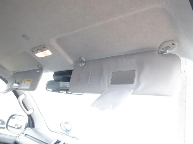 ハイエースバン　２ＷＤ（トヨタ）の車両写真