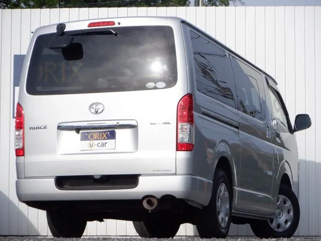 ハイエースバン　２ＷＤ（トヨタ）の車両写真