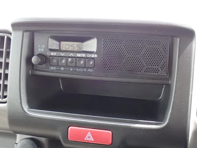 エブリイバン（スズキ）の車両写真