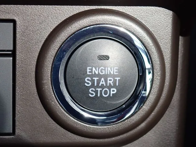 ルーミー（トヨタ）の車両写真