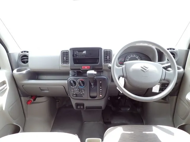 エブリイバン（スズキ）の車両写真