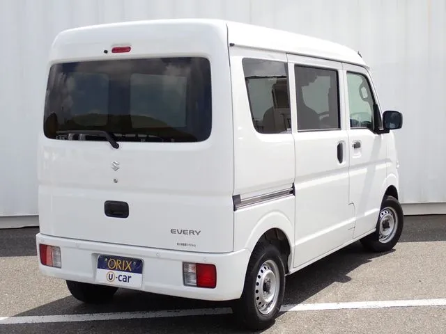 エブリイバン（スズキ）の車両写真