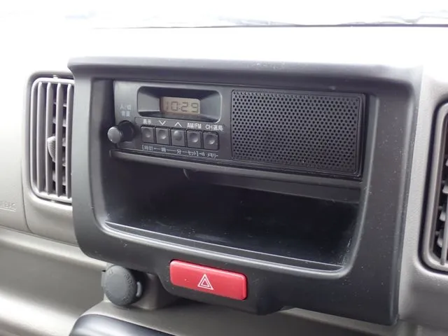 エブリイバン（スズキ）の車両写真