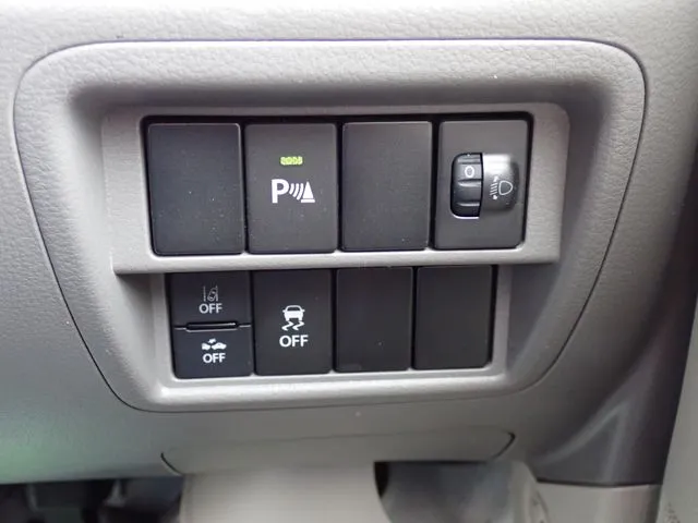 エブリイバン（スズキ）の車両写真