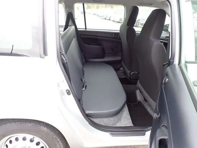 プロボックスバン　２ＷＤ（トヨタ）の車両写真