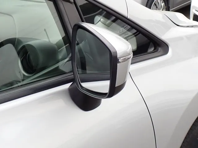 ノート（ニッサン）の車両写真