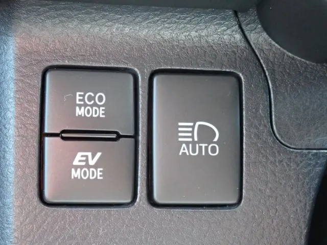 プロボックスバン　ハイブリッド（トヨタ）の車両写真