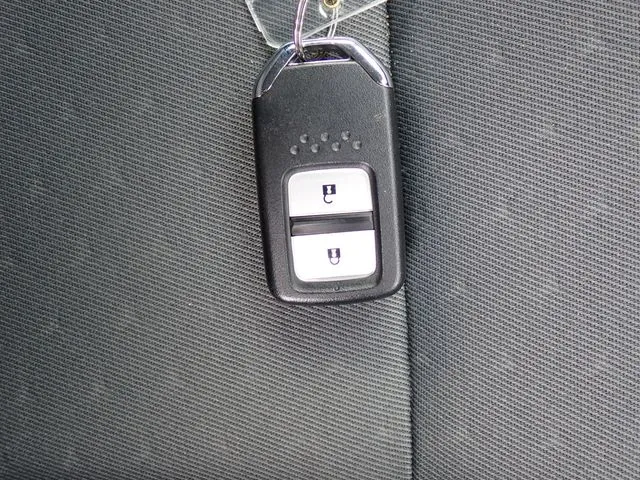 フィット　ｅ：ＨＥＶ（ホンダ）の車両写真