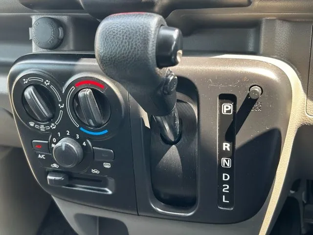 エブリイバン（スズキ）の車両写真