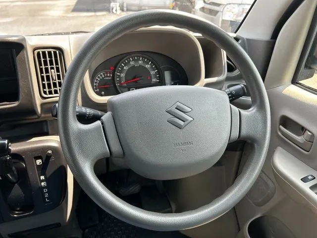 エブリイバン（スズキ）の車両写真
