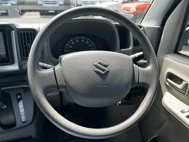 エブリイバン（スズキ）の車両写真