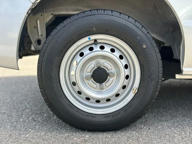 エブリイバン（スズキ）の車両写真