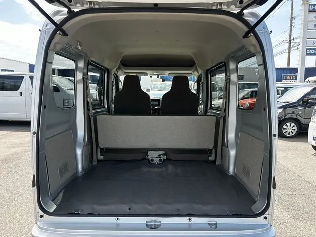 エブリイバン（スズキ）の車両写真