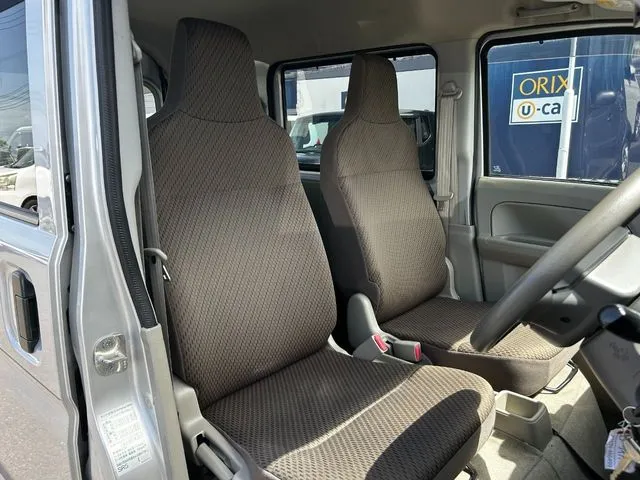 エブリイバン（スズキ）の車両写真