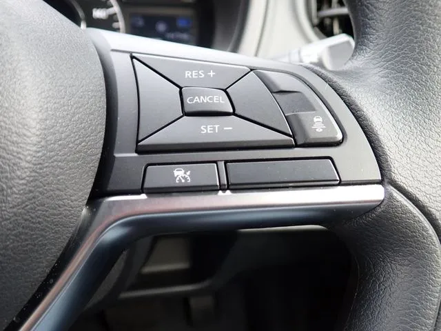 ニッサン　ノート