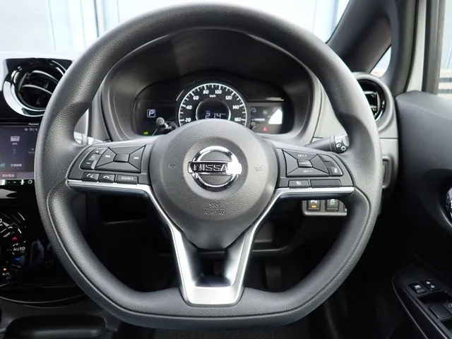 ニッサン　ノート