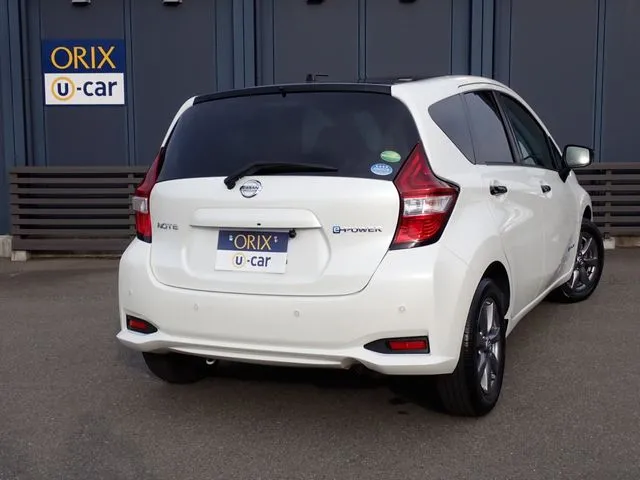 ニッサン　ノート