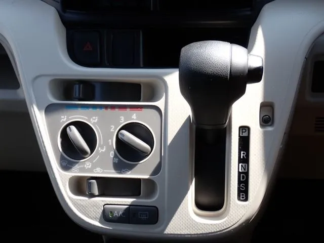 ダイハツ　ムーヴ