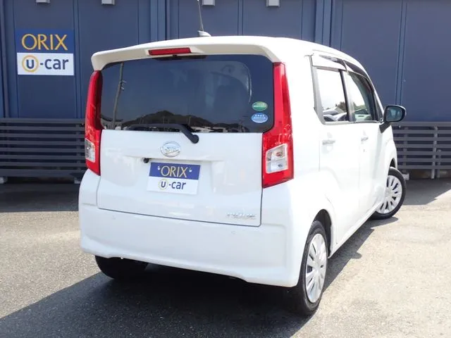 ムーヴ（ダイハツ）の車両写真